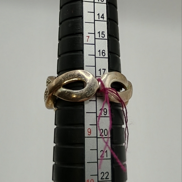 Elegant Pearl and Ruby Gemstone Ring Size 8 - Picture 5 of 9